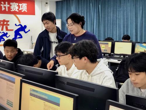 2.教务处老师现场指导 2.教务处老师现场指导